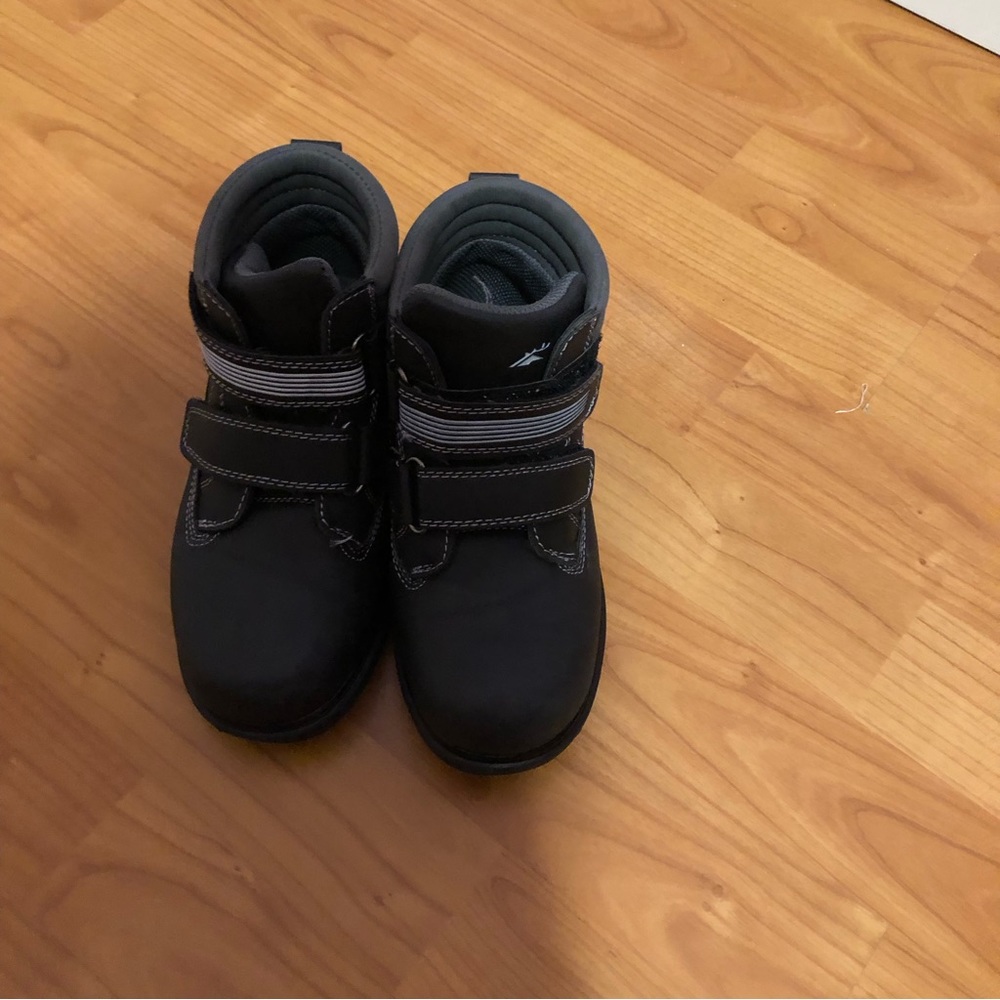 Deer Stags Kid’s Marker Fashion Boot. 
Water proof. NWOT Black